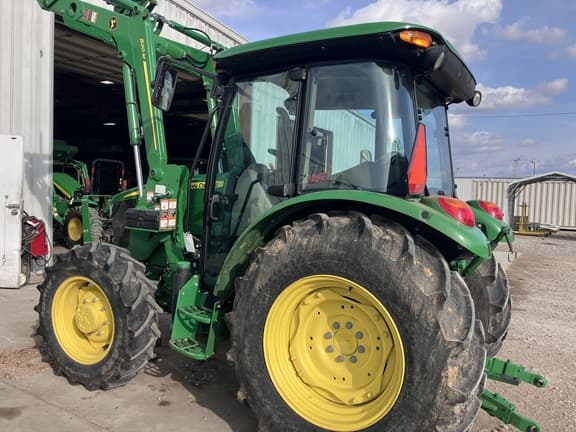 Image of John Deere 5075E equipment image 3