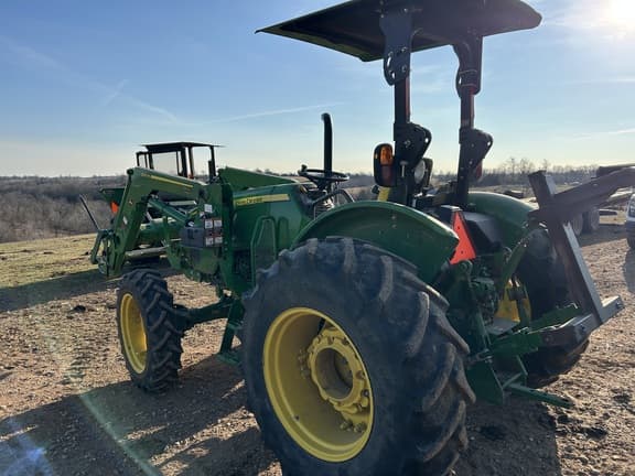 Image of John Deere 5075E equipment image 2