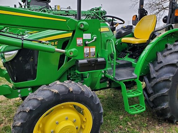 Image of John Deere 5075E equipment image 1