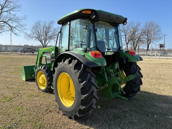 Image of John Deere 5075E equipment image 2