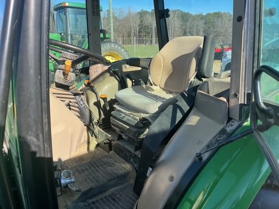Image of John Deere 5075E equipment image 2