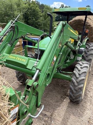 2022 John Deere 5075E Equipment Image0