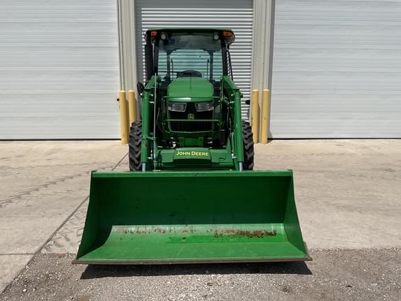Image of John Deere 5075E equipment image 1