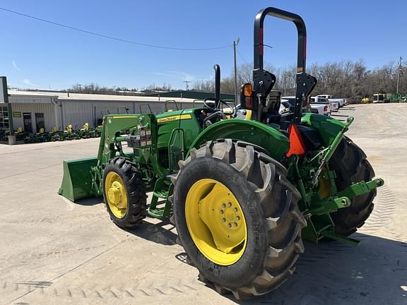 Image of John Deere 5075E equipment image 2