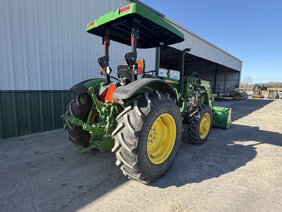 Image of John Deere 5075E equipment image 2