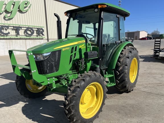 Image of John Deere 5075E Primary image
