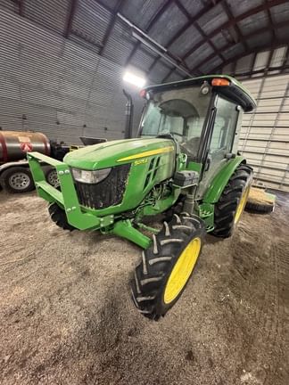 2022 John Deere 5075E Equipment Image0