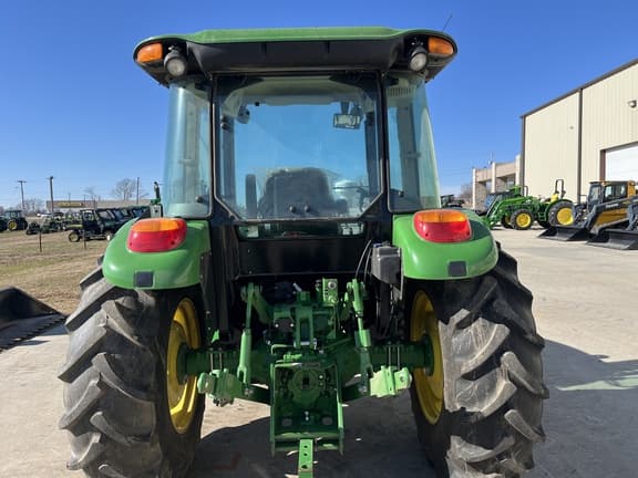 Image of John Deere 5075E equipment image 3