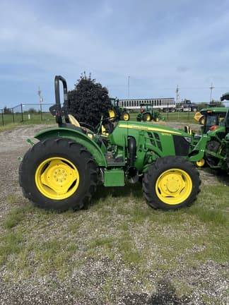 Image of John Deere 5075E equipment image 1