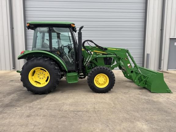 Image of John Deere 5075E equipment image 3
