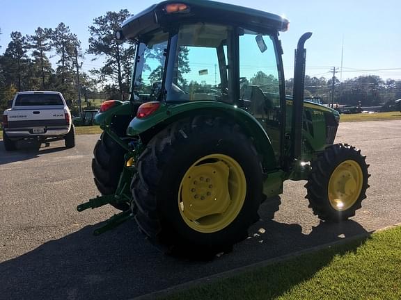 Image of John Deere 5075E equipment image 2