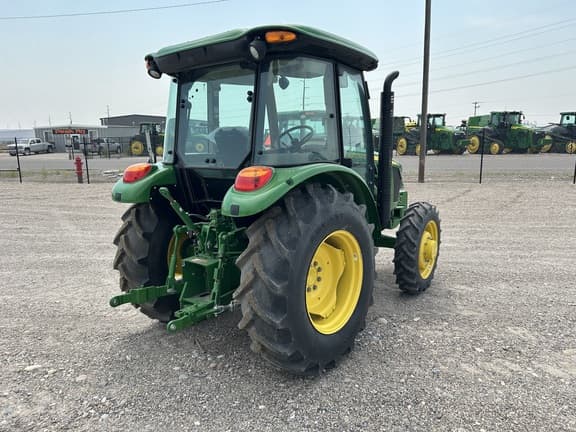 Image of John Deere 5075E equipment image 4