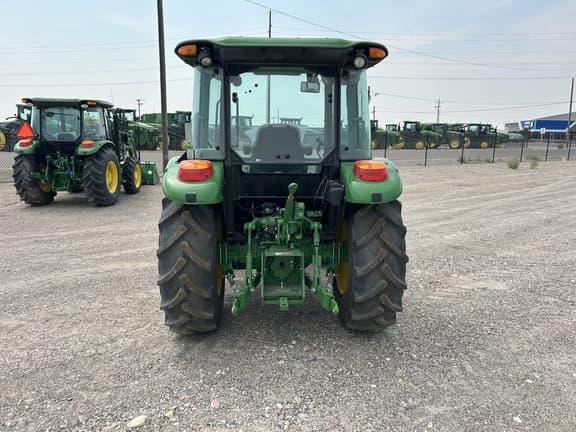 Image of John Deere 5075E equipment image 3