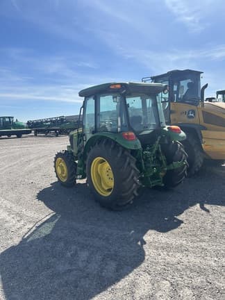 Image of John Deere 5075E equipment image 4
