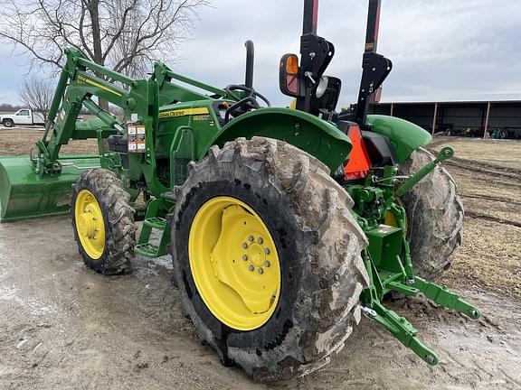 Image of John Deere 5075E equipment image 3