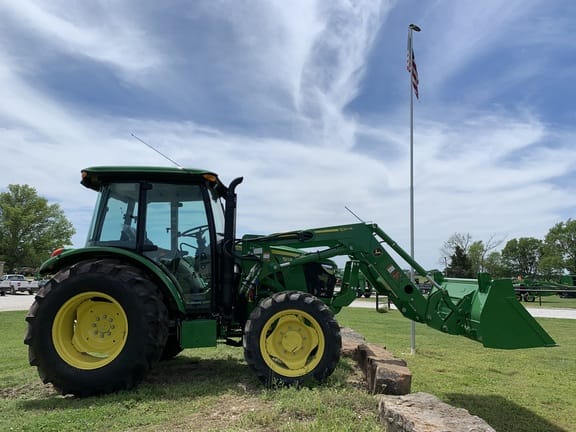 Main image John Deere 5075E