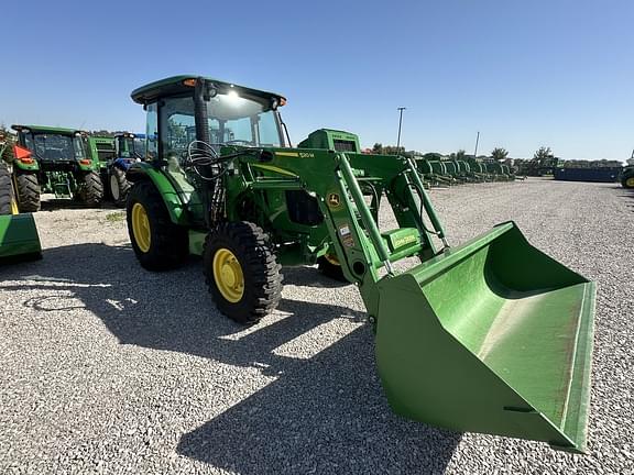 Image of John Deere 5075E equipment image 1