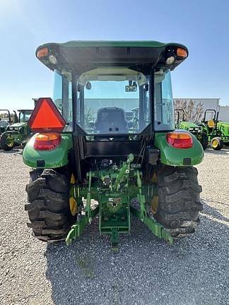 Image of John Deere 5075E equipment image 3