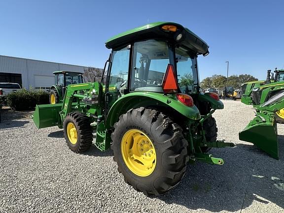 Image of John Deere 5075E equipment image 4