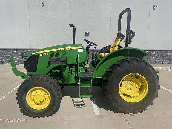 Image of John Deere 5075E Primary image