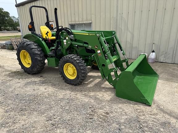 Image of John Deere 5075E equipment image 4