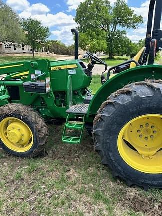 Image of John Deere 5075E equipment image 3
