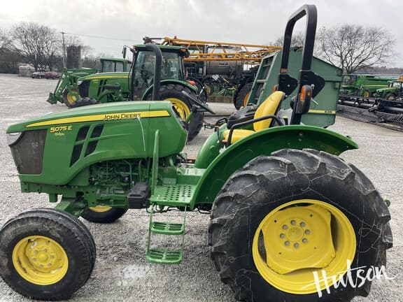 Image of John Deere 5075E equipment image 1