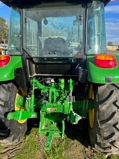 Image of John Deere 5075E equipment image 4