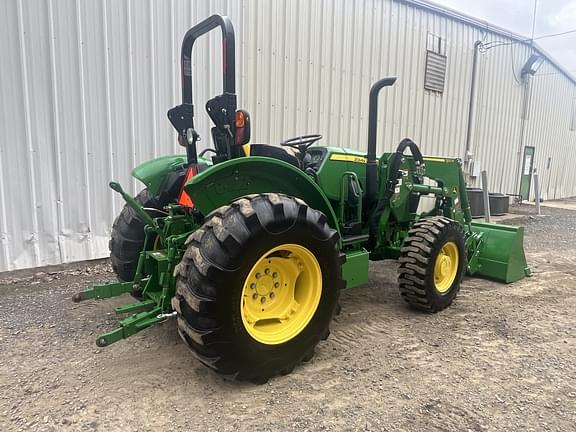 Image of John Deere 5075E equipment image 4
