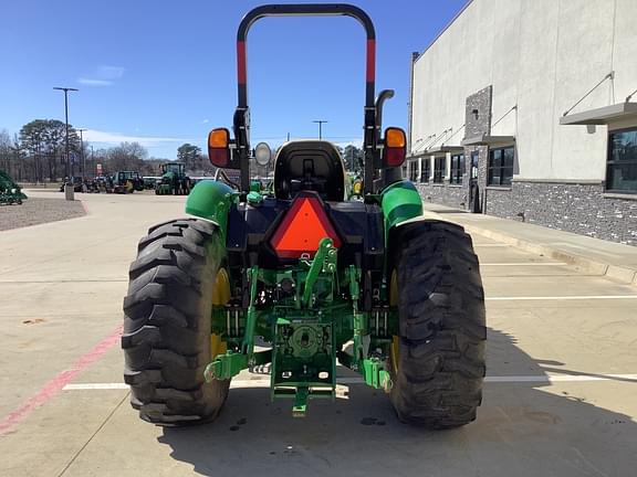 Image of John Deere 5075E equipment image 1