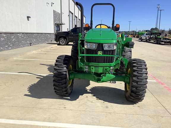 Image of John Deere 5075E equipment image 3