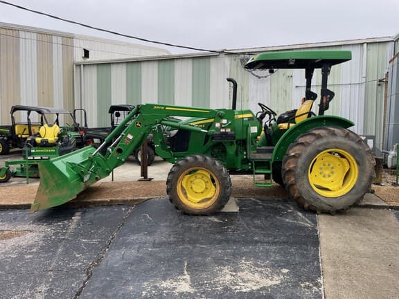 Image of John Deere 5075E equipment image 2