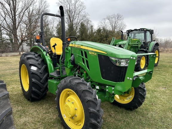 Main image John Deere 5075E