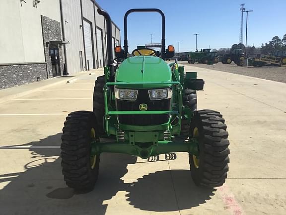 Image of John Deere 5075E equipment image 1