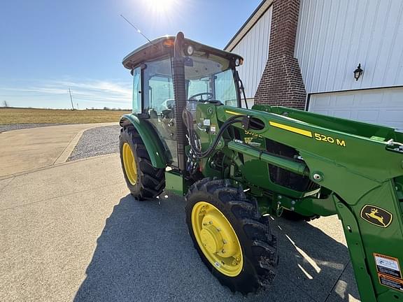 Image of John Deere 5075E equipment image 4