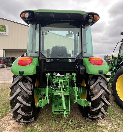 Image of John Deere 5075E equipment image 4