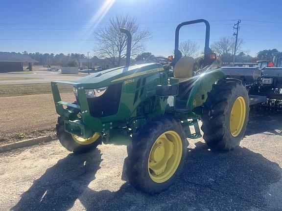 Image of John Deere 5075E equipment image 1