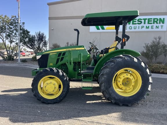 Image of John Deere 5075E equipment image 1