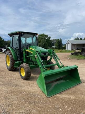 Main image John Deere 5075E