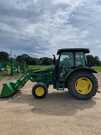 Image of John Deere 5075E equipment image 4