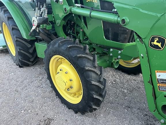 Image of John Deere 5075E equipment image 3