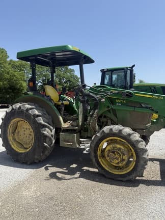 Image of John Deere 5075E equipment image 2