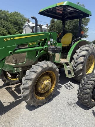Image of John Deere 5075E equipment image 4