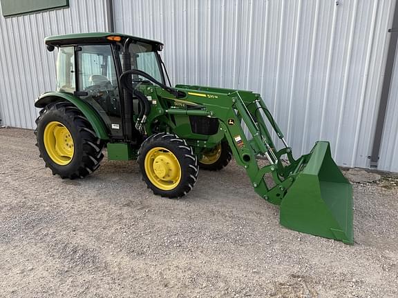 Image of John Deere 5075E equipment image 4