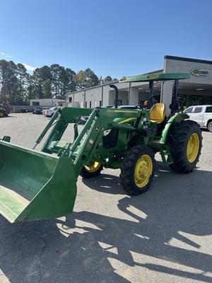 2022 John Deere 5075E Image