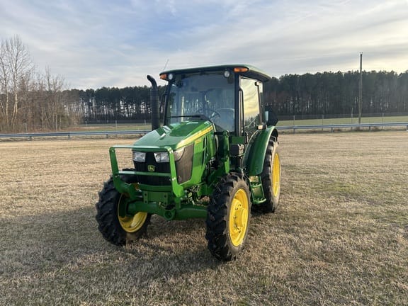 2022 John Deere 5075E Equipment Image0