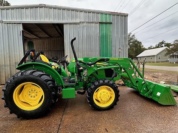 2022 John Deere 5075E Equipment Image0