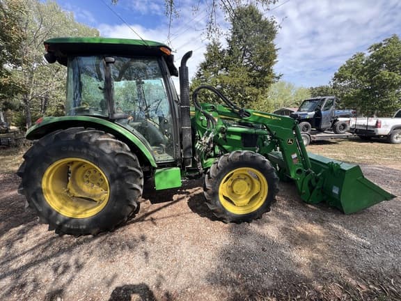 Image of John Deere 5075E equipment image 4