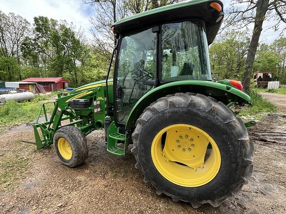 Image of John Deere 5075E equipment image 1
