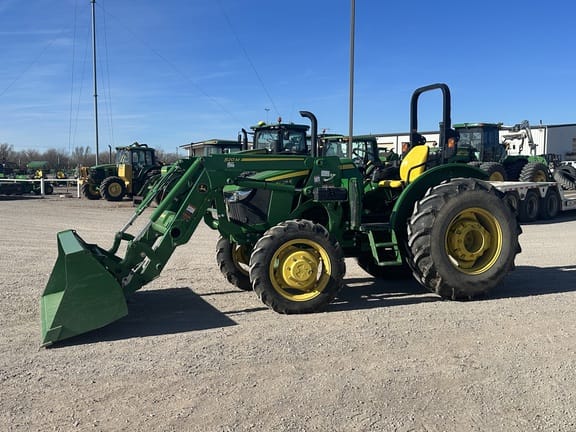 2022 John Deere 5075E Equipment Image0